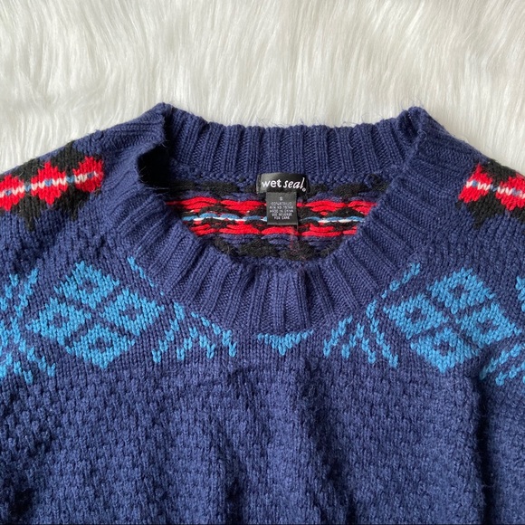 Wet Seal Short Sleeve Cropped Pattern Sweater - Picture 2 of 7